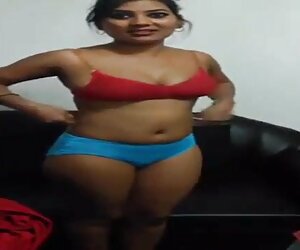 uzun boylu ve gerçek mükemmel kız, sarışın ve siyah saçlı kız mo bedava ğorno izle alır