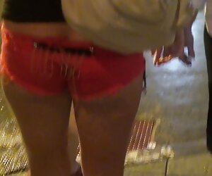 Sikme çıplak içinde the yatak odası ve bedava lezbiyen porno video izle modeller üzerinde bir sandalye